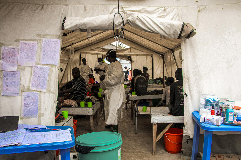 A view inside the cholera treatment centre, urgently installed by MSF teams in Rutshuru general hospital, to support local authorities cope with the massive influx of patients and mitigate the spread of the disease.