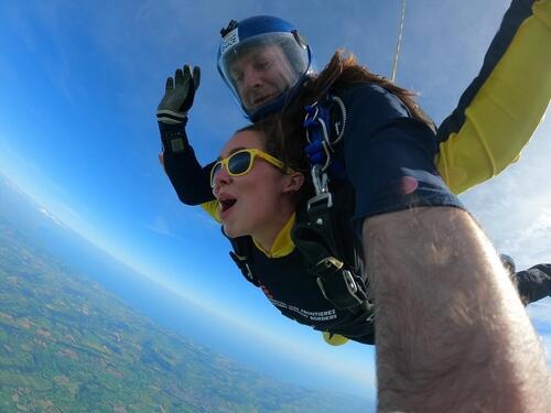 Our incredible supporter Sian celebrated her 23rd birthday with a skydive for MSF