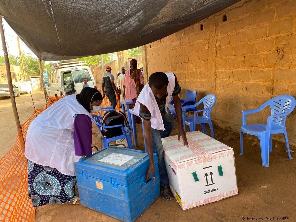 Supplies being unloaded to set up a vaccination site in Niamey