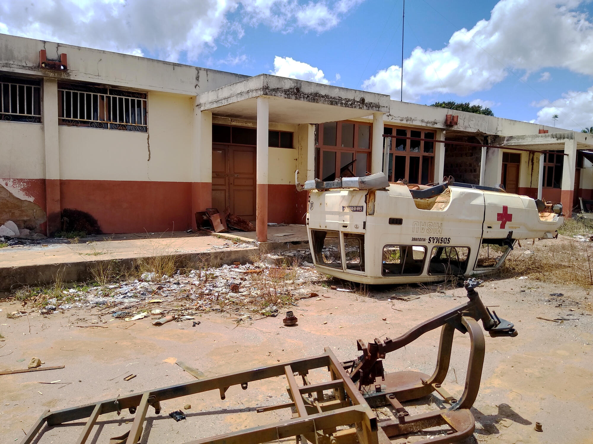 Orang-orang melarikan diri dari ketidakamanan dan kekerasan di Cabo Delgado, Mozambik