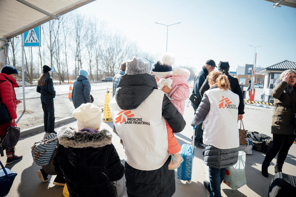 MSF community health workers helping families who have recently arrived from Ukraine at a reception centre in Palanca, Moldova