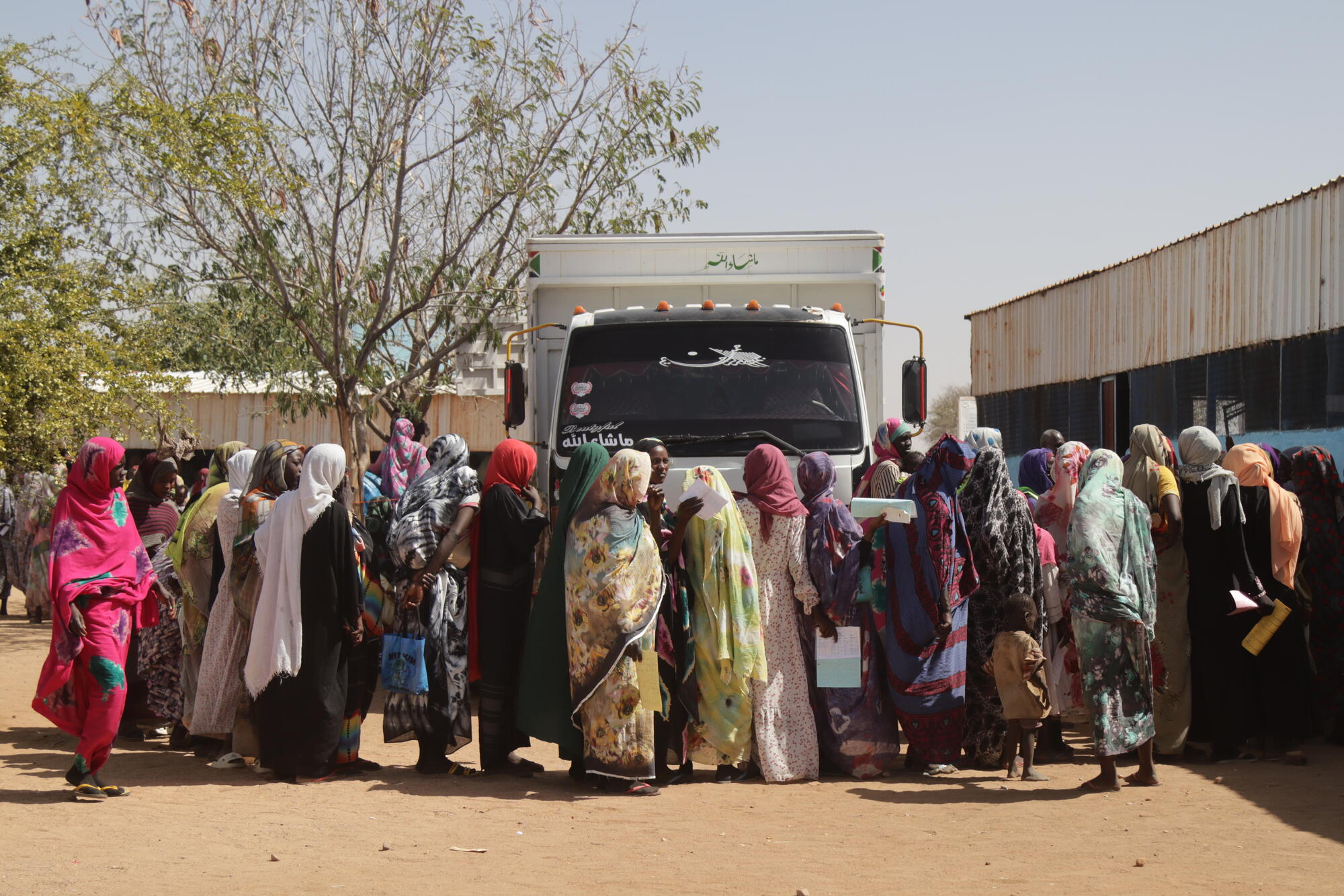 MSF teams are distributing food for 30,000 people in South Darfur for two months