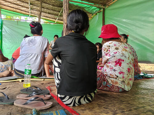 Psychosocial care session run by MSF Psychosocial care session run by MSF