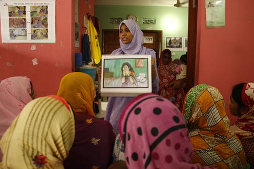 A counsellor gives a presentation about SGBV A counsellor gives a presentation about SGBV