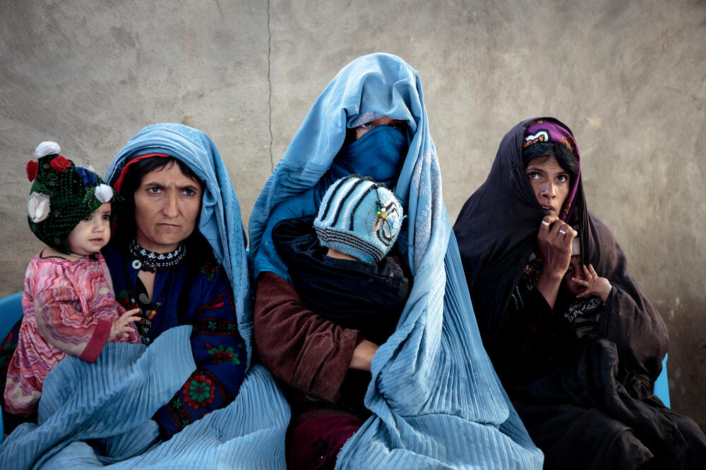 Women and children at an MSF clinic in Kahdestan, Herat