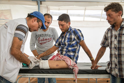 Medical care in Ain Issa camp Medical care in Ain Issa camp