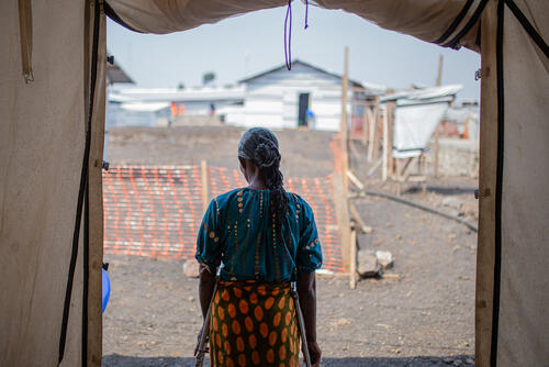 Woman in an MSF clinic