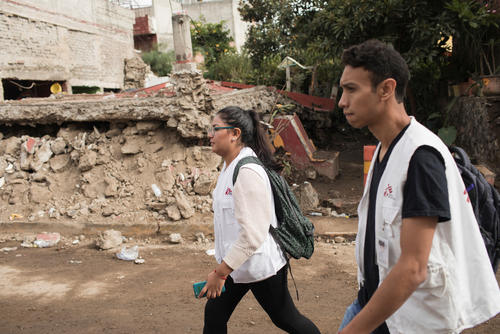 MSF provides psychosocial support to those affected by the earthquake in Mexico. MSF provides psychosocial support to those affected by the earthquake in Mexico.