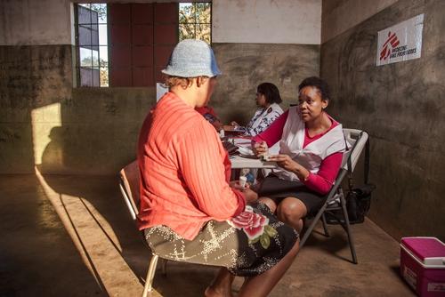 Bending the Curves - Eshowe HIV Bending the Curves - Eshowe HIV
