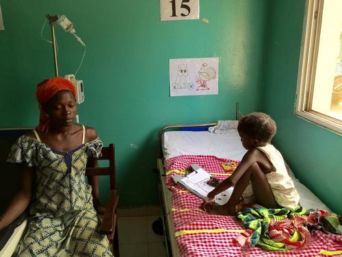 Paediatric care in national hospital in Bissau Paediatric care in national hospital in Bissau