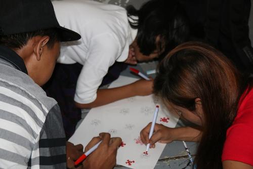 Falling into the gap HIV+ adolescents - WAD 2016 Falling into the gap HIV+ adolescents - WAD 2016