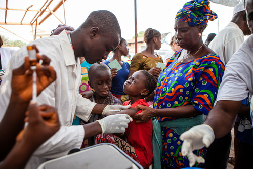 Sarampión en África: 2017 está siendo un mal año | Comité Asesor de Vacunas  de la AEP