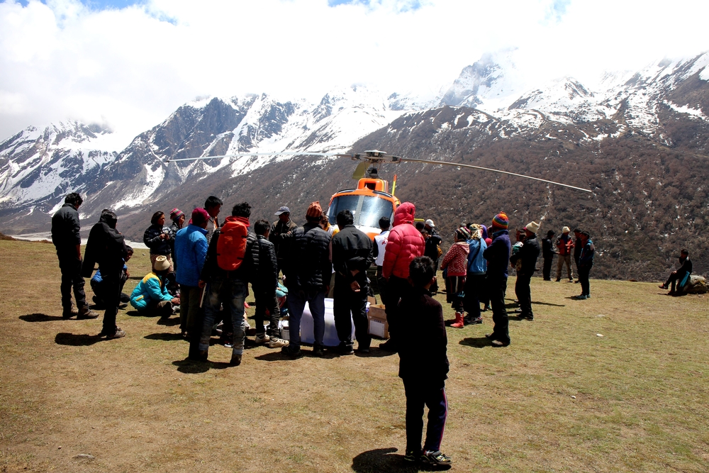 Do odlehlých nepálských vesnic se dá dostat pouze vrtulníkem.