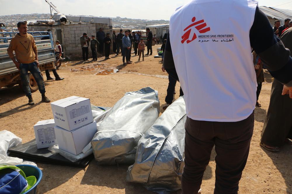 MSF distribue des tentes et des articles non alimentaires dans la région d'Abo Obaida