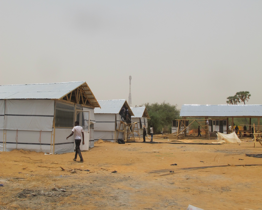Finishing the building of a treatment centre for COVID-19 patients