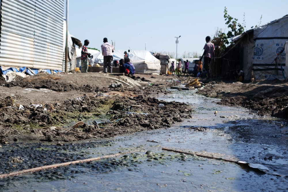 Hygiena a sanitace v táboře je daleko pod minimem humanitárních standardů.q